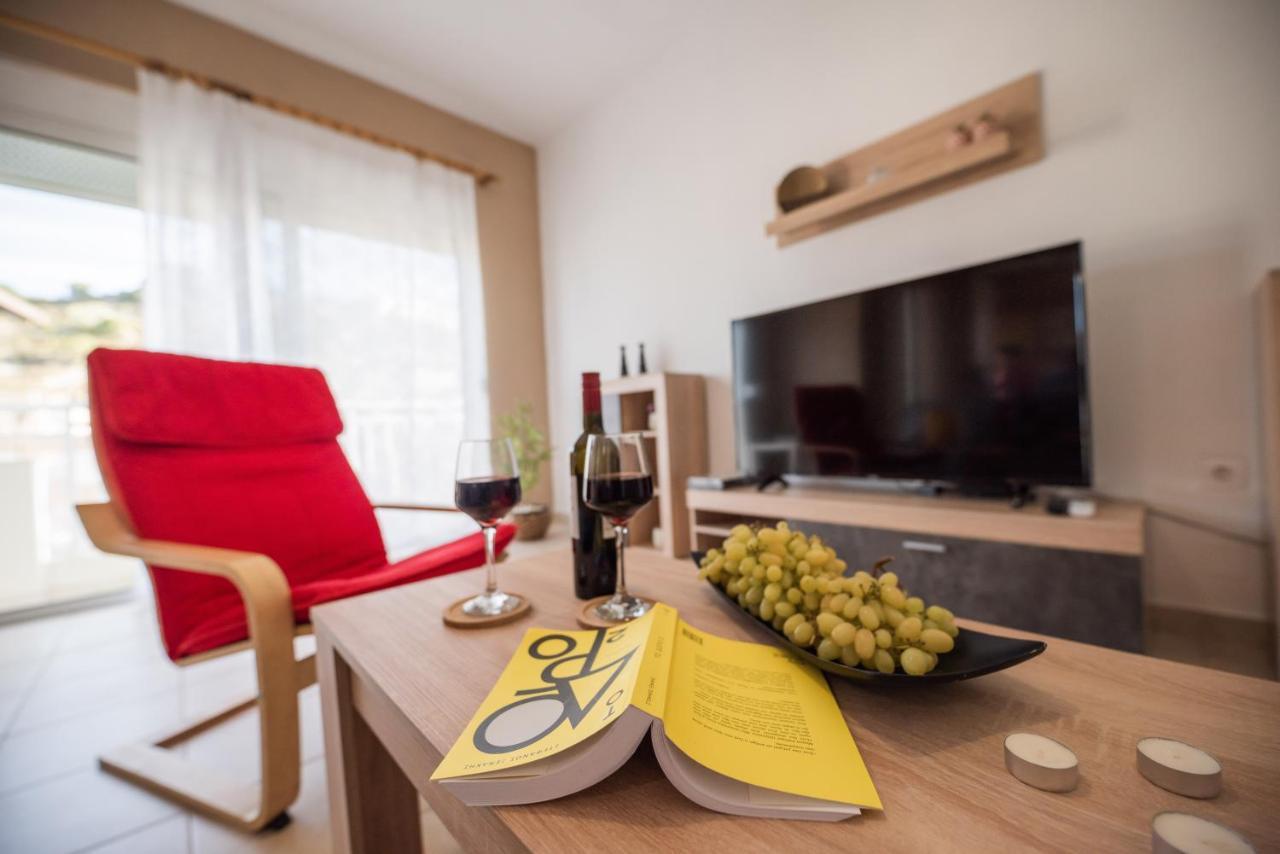 Katerina'S House Apartment อาฟานโท ภายนอก รูปภาพ